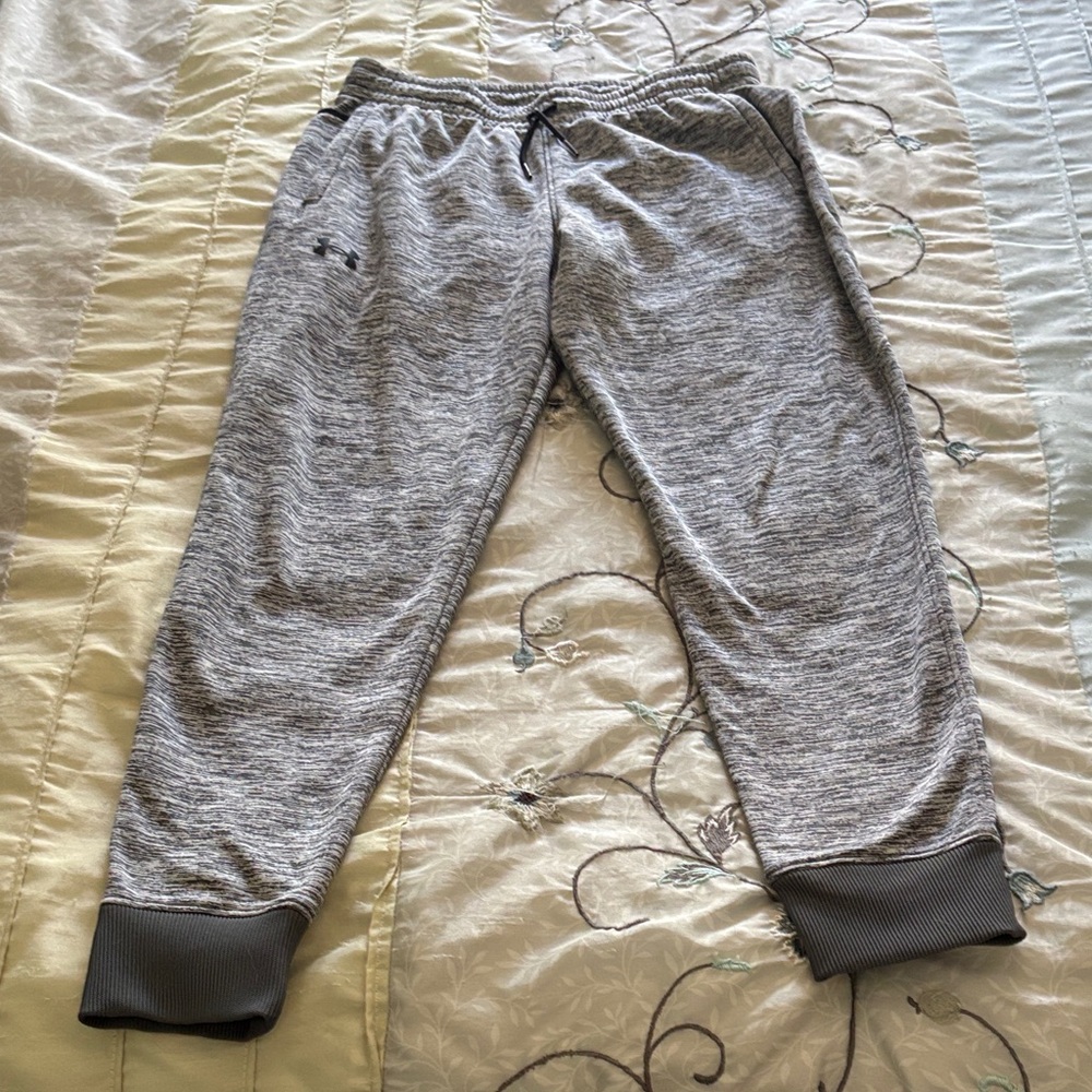 Kids Navy/Gray UnderArmorJogger Pants, like new